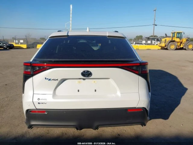 Toyota bZ4X * КОЖА* ПОДГРЕВ* ПАНОРАМА* LED* , снимка 12 - Автомобили и джипове - 53936578