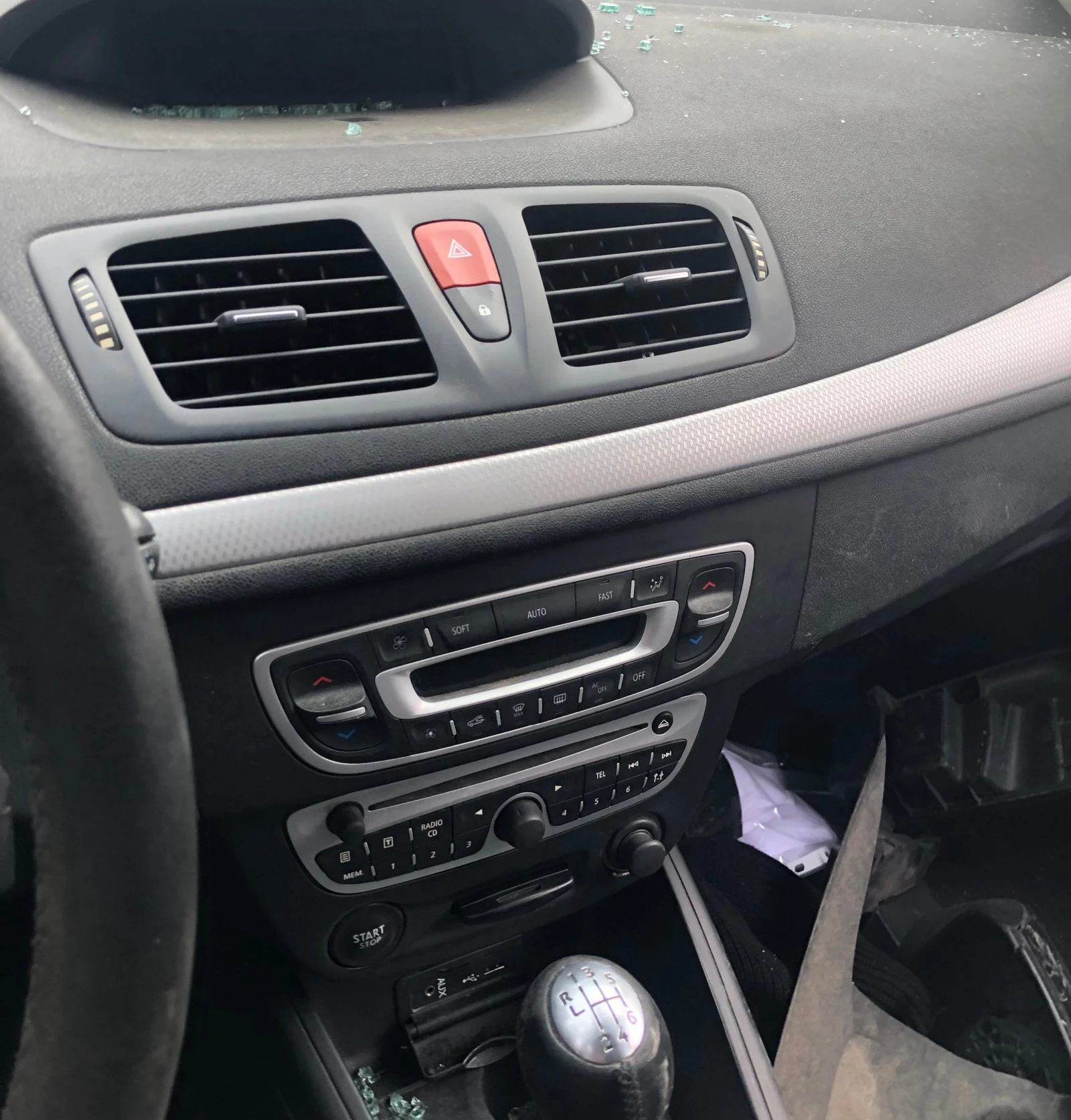 Renault Megane 2.0 i и 1.5 DCI ръчка и автомат | Mobile.bg — изображение 14