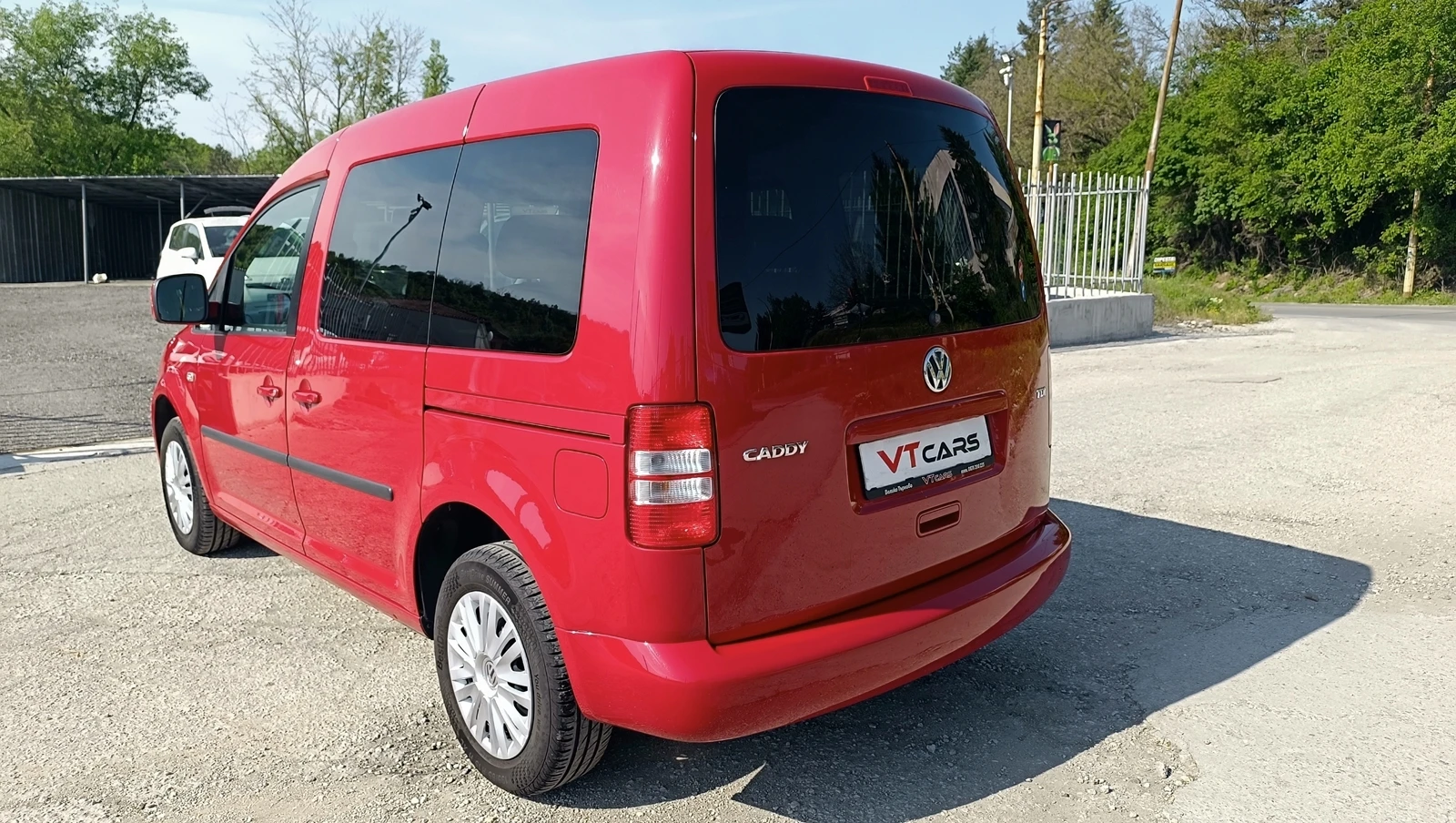 VW Caddy 1.6 TDI Life - изображение 3