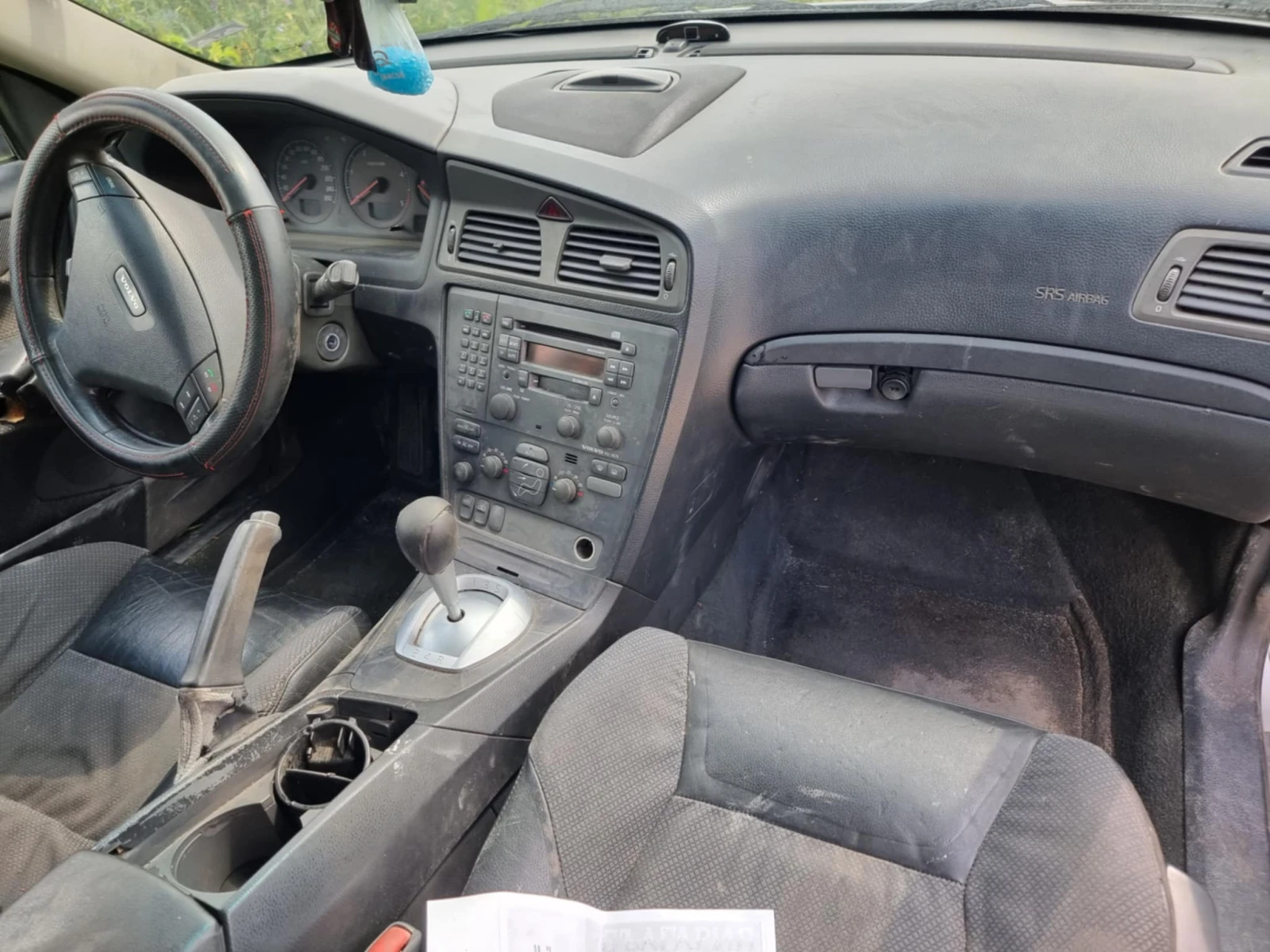 Volvo S60 2.4 D5 - изображение 2
