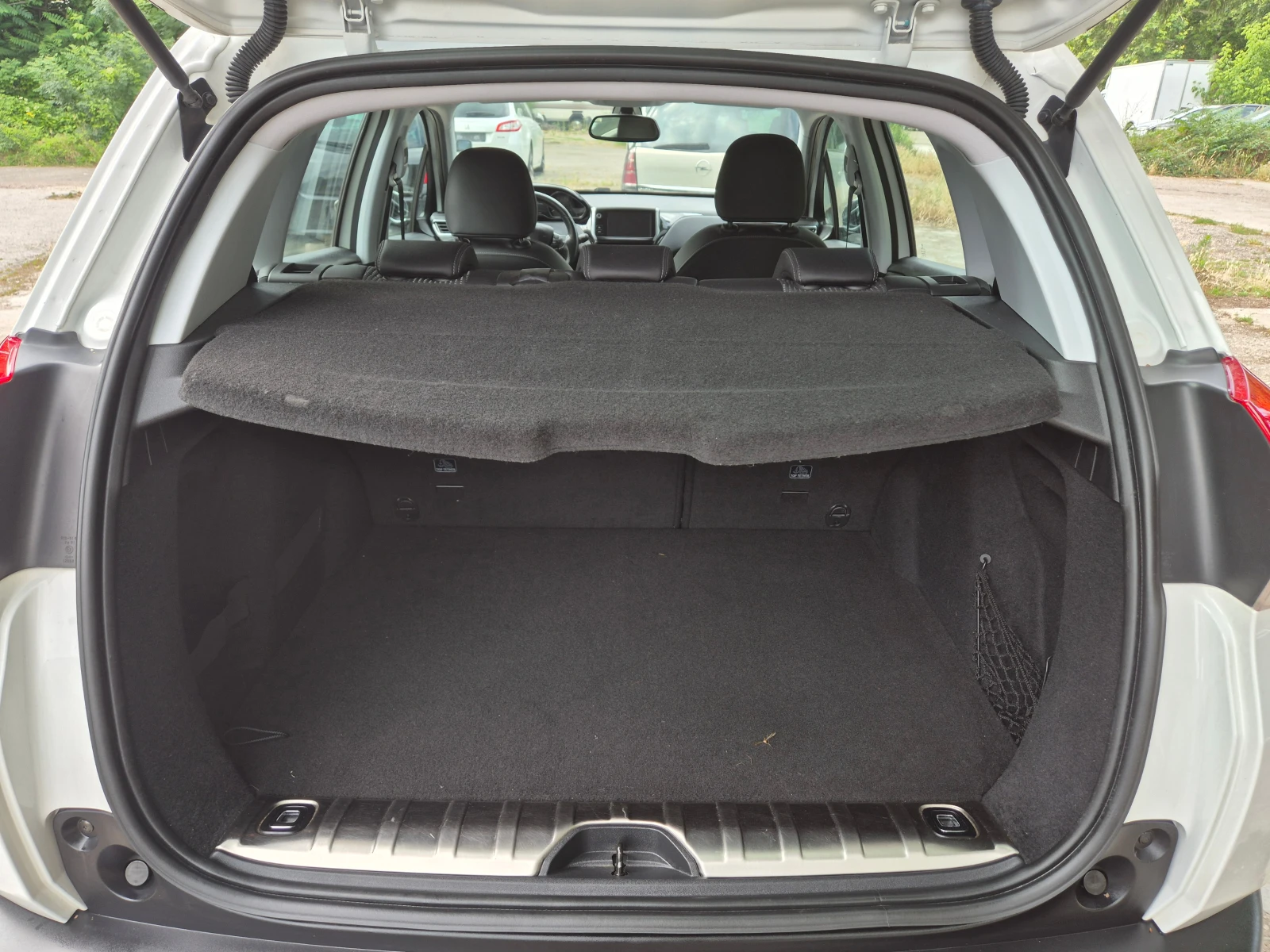 Peugeot 2008 1.2  ALLURE. PURE TECH | Mobile.bg   14