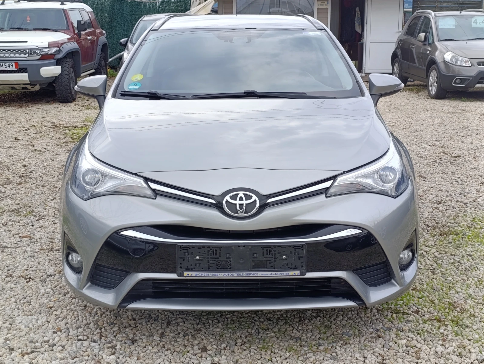 Toyota Avensis  - изображение 2