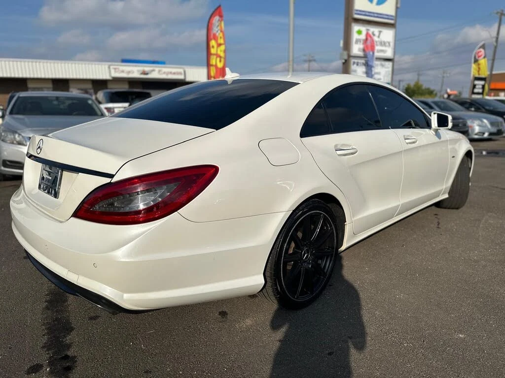 Mercedes-Benz CLS 55 !4-MATIC!* AMG* АвтоКредит* Цена до БГ*  - изображение 4