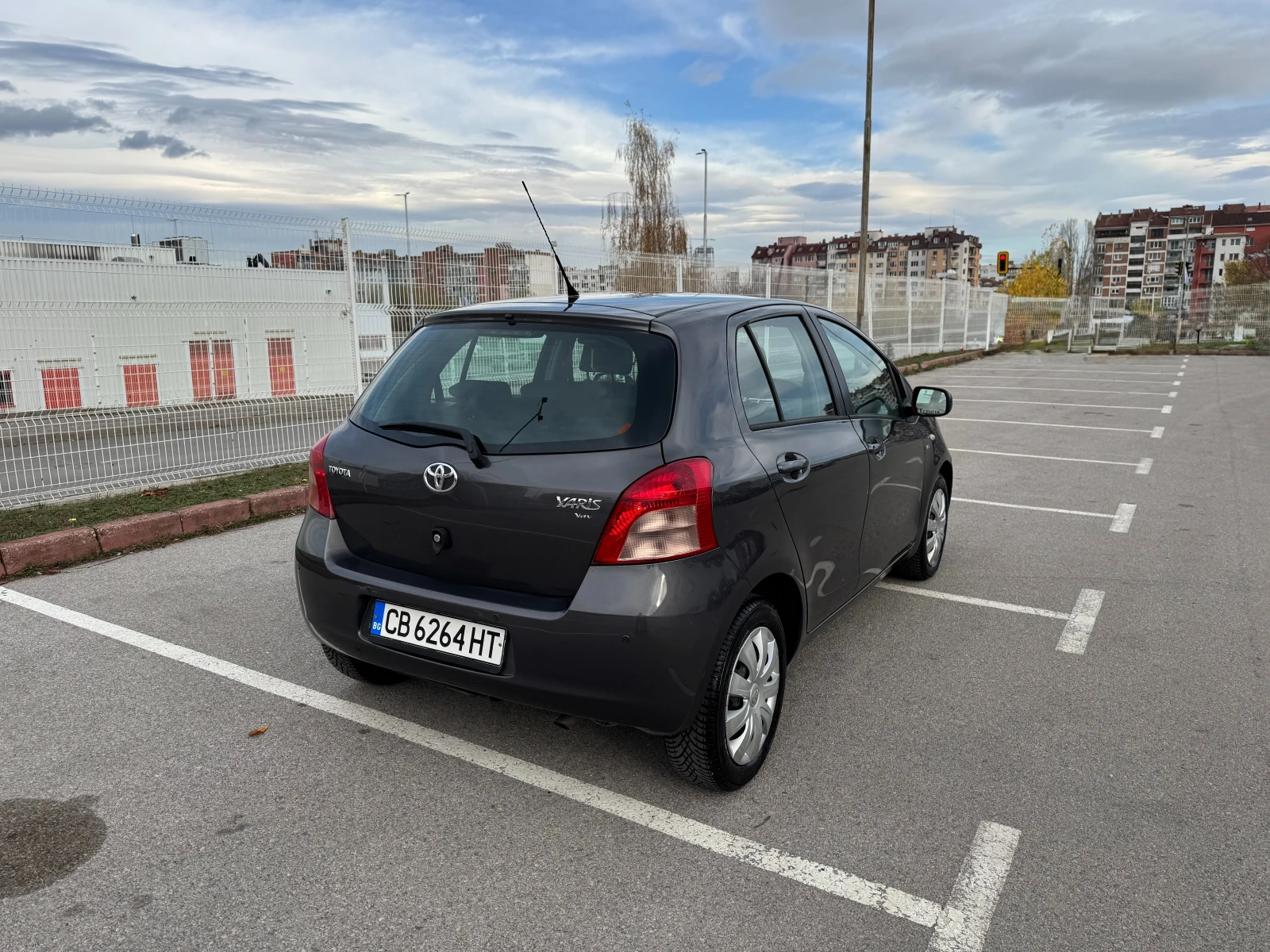 Toyota Yaris 1.4D-4D - изображение 4