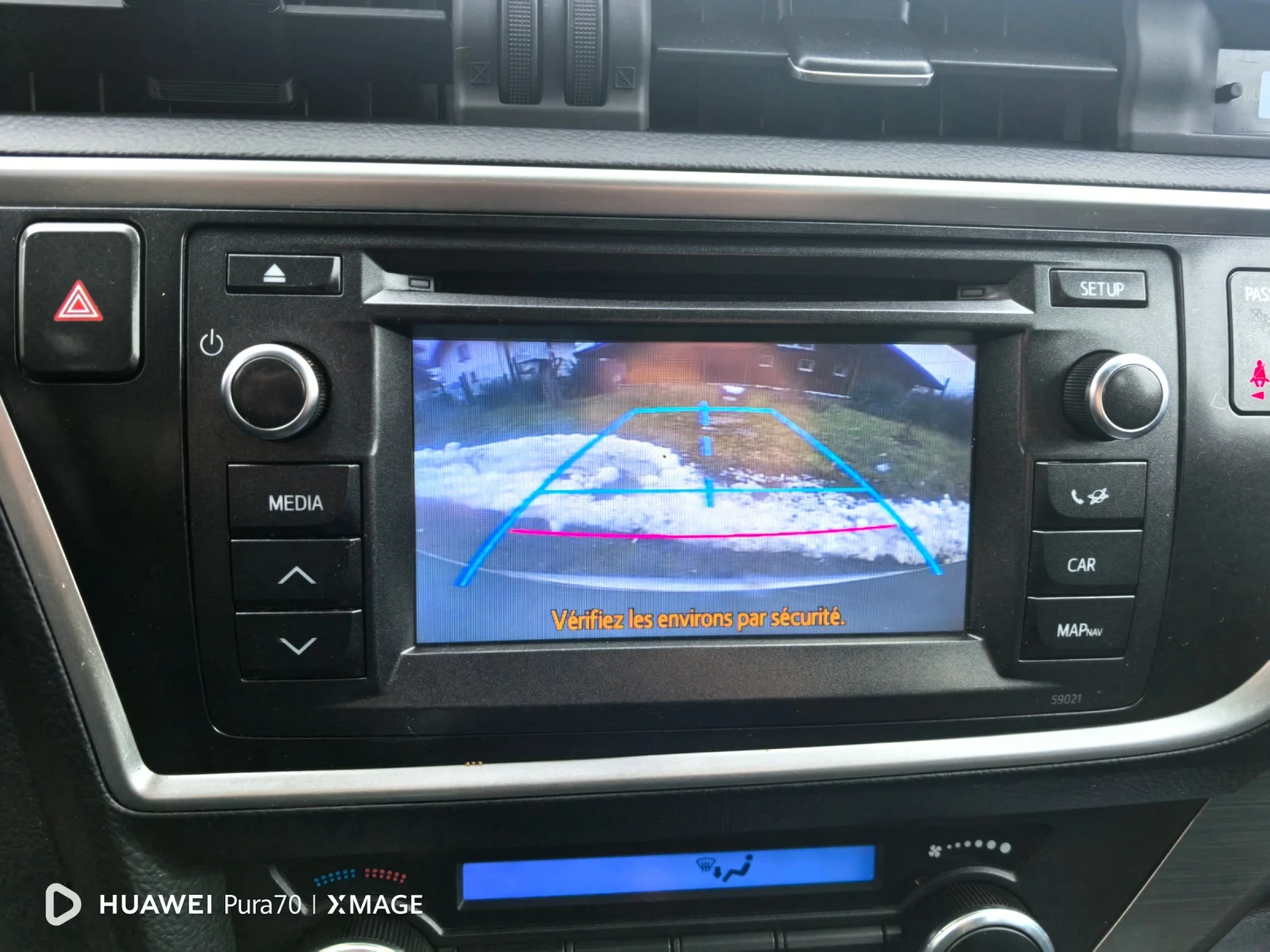 Toyota Auris 1.4 ����� | Mobile.bg � ����������� 10