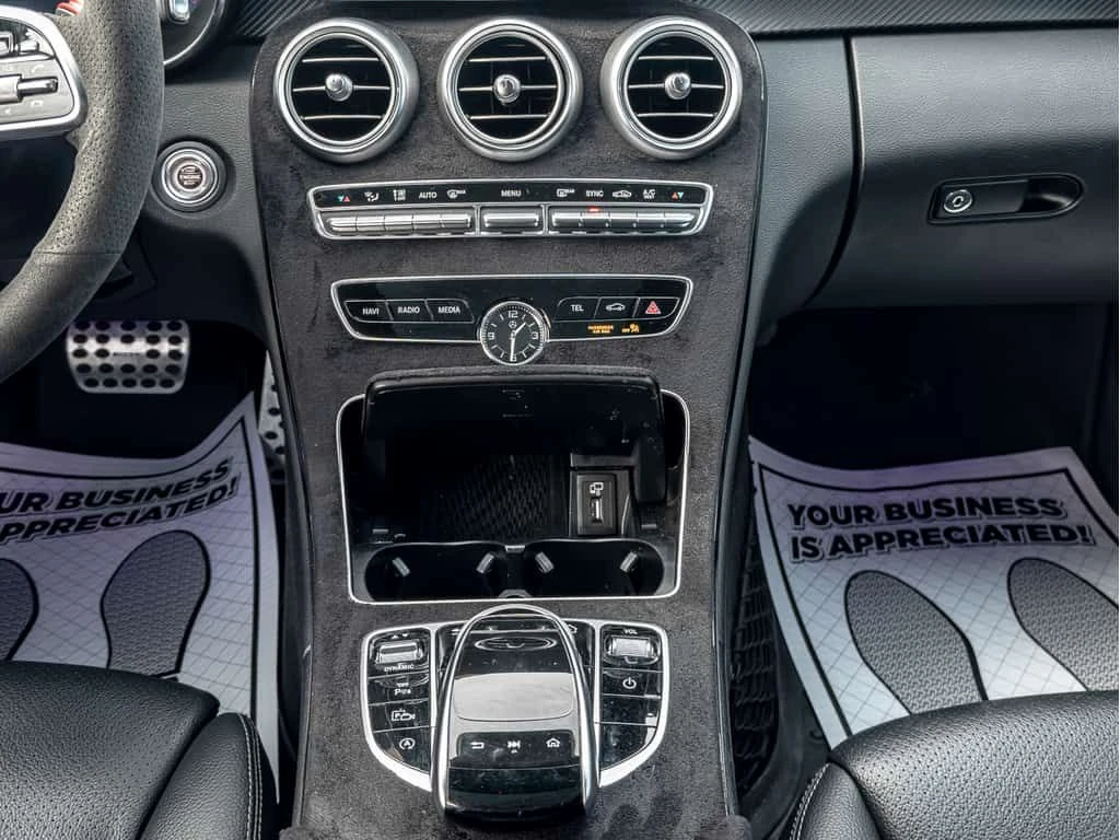 Mercedes-Benz C 300 * 4MATIC | CLEAN CARFAX | AMG PKG | SUNROOF | * CA, снимка 15 - Автомобили и джипове - 53748218