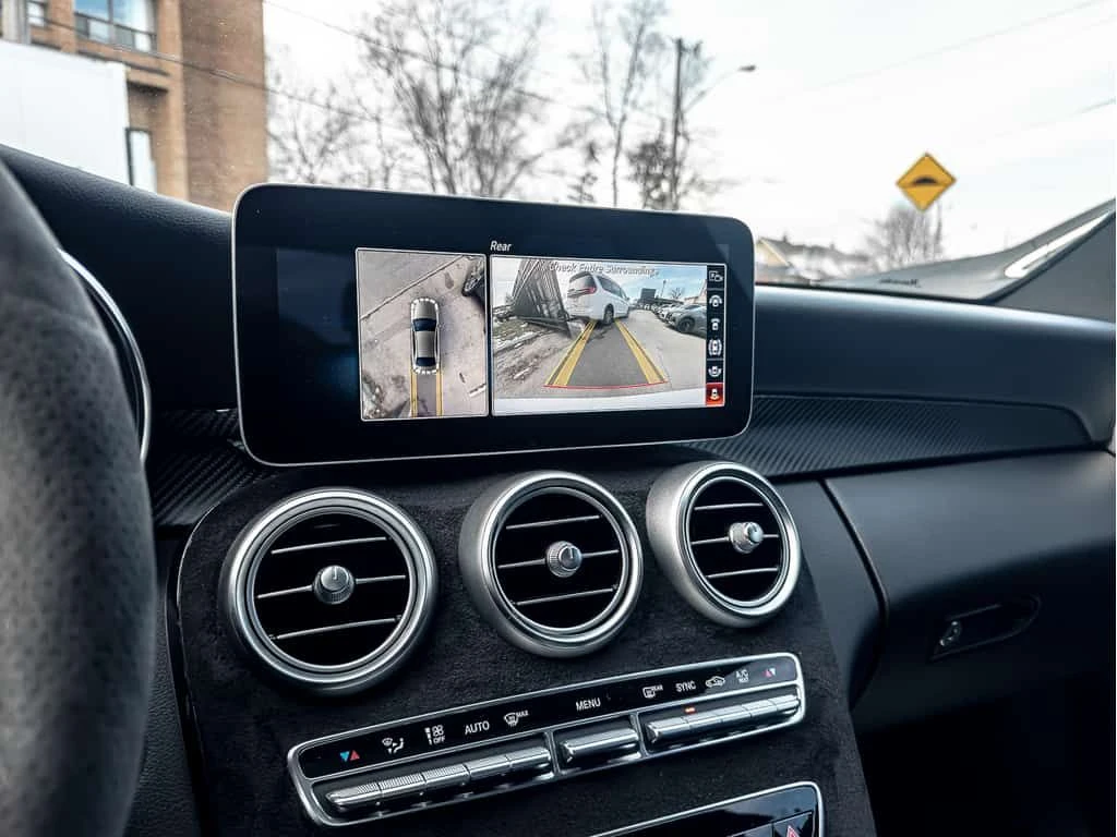 Mercedes-Benz C 300 * 4MATIC | CLEAN CARFAX | AMG PKG | SUNROOF | * CA, снимка 16 - Автомобили и джипове - 53748218