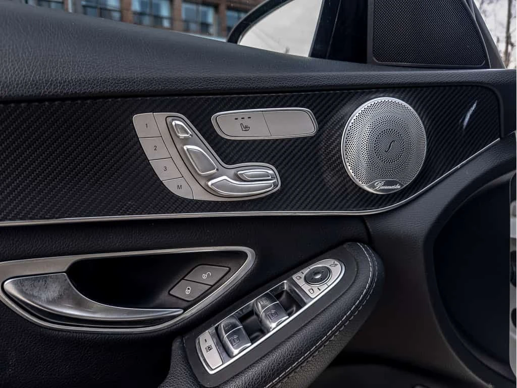 Mercedes-Benz C 300 * 4MATIC | CLEAN CARFAX | AMG PKG | SUNROOF | * CA, снимка 8 - Автомобили и джипове - 53748218