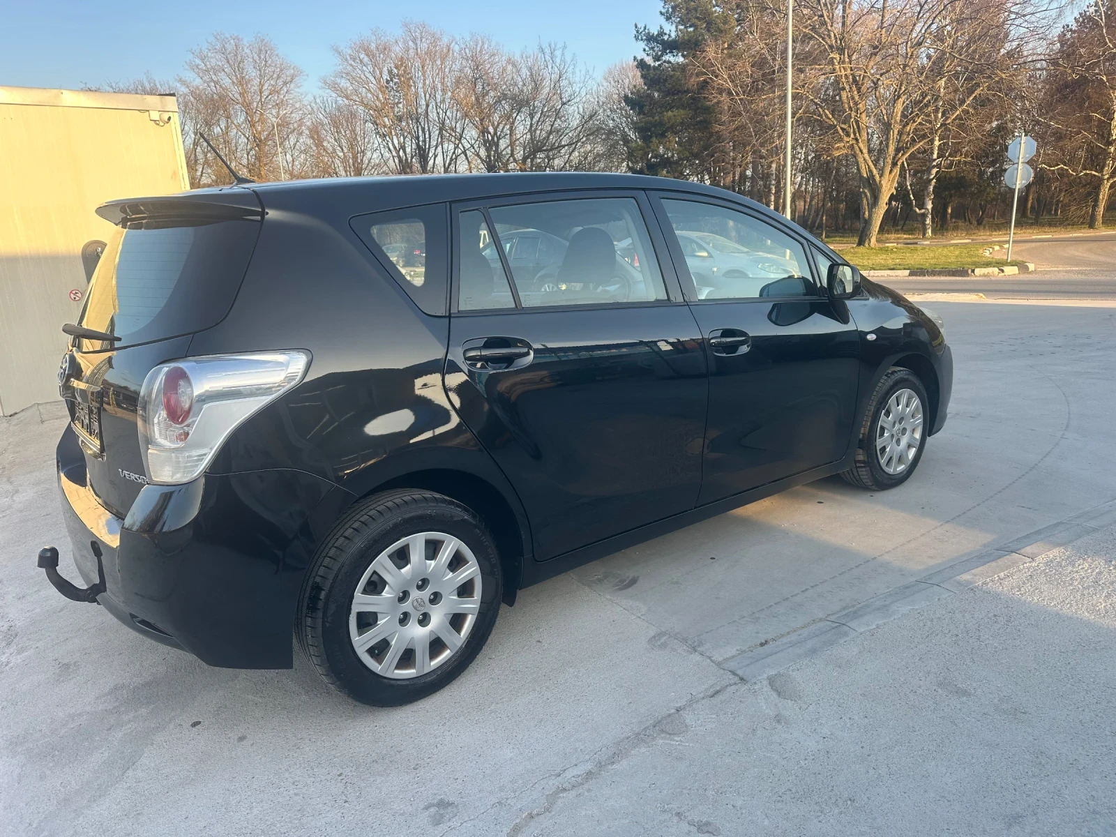 Toyota Verso * 2.0* D4D, снимка 4 - Автомобили и джипове - 53926400