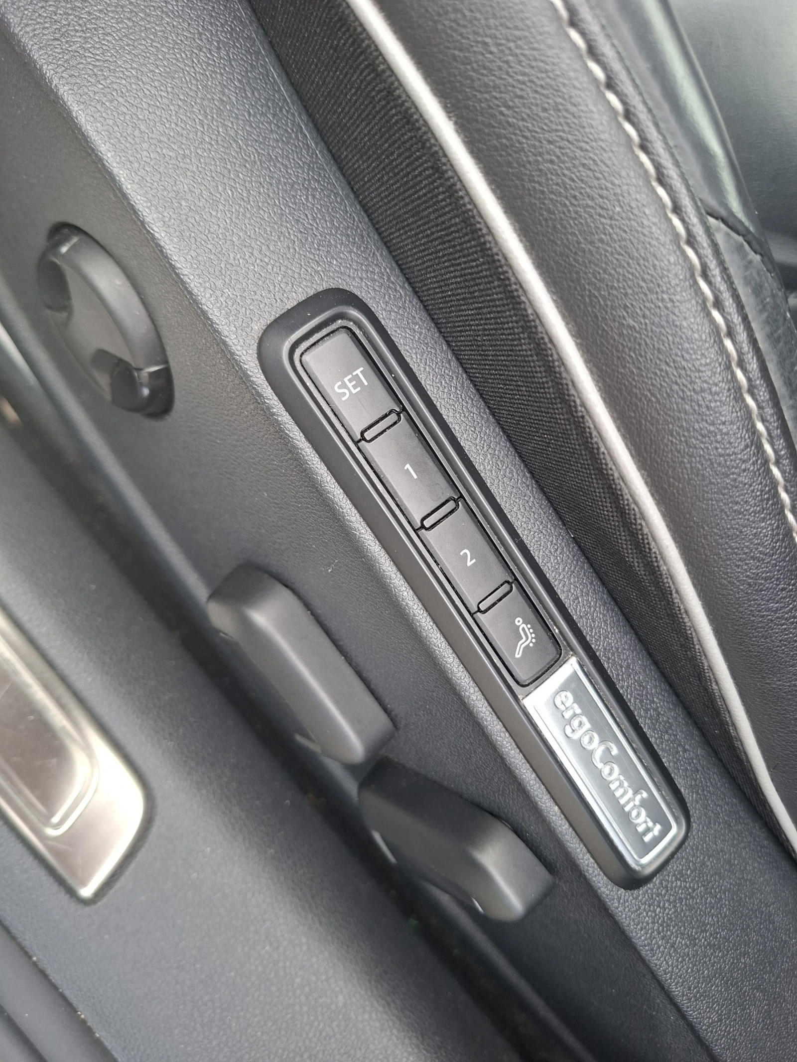 VW Arteon R Line 4 motion, снимка 4 - Автомобили и джипове - 54280837