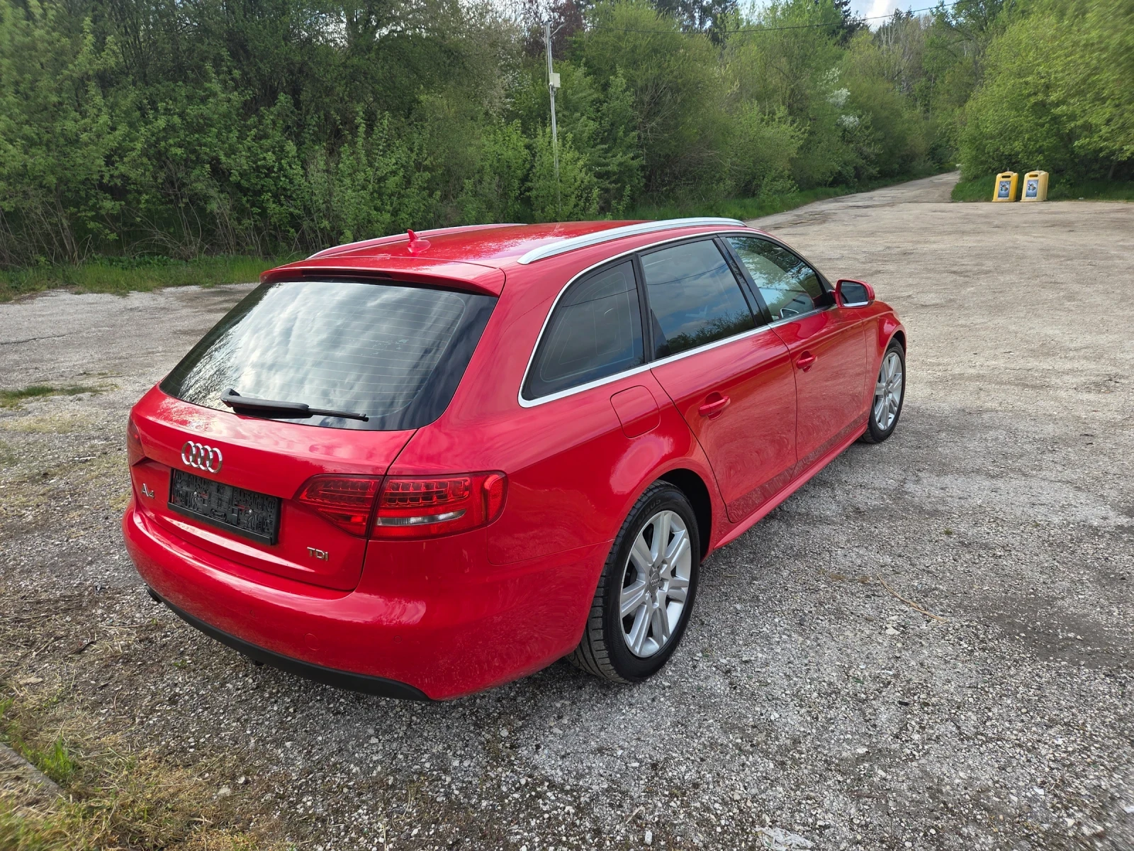 Audi A4 Kombi 2.0 Tdi, снимка 5 - Автомобили и джипове - 54335070