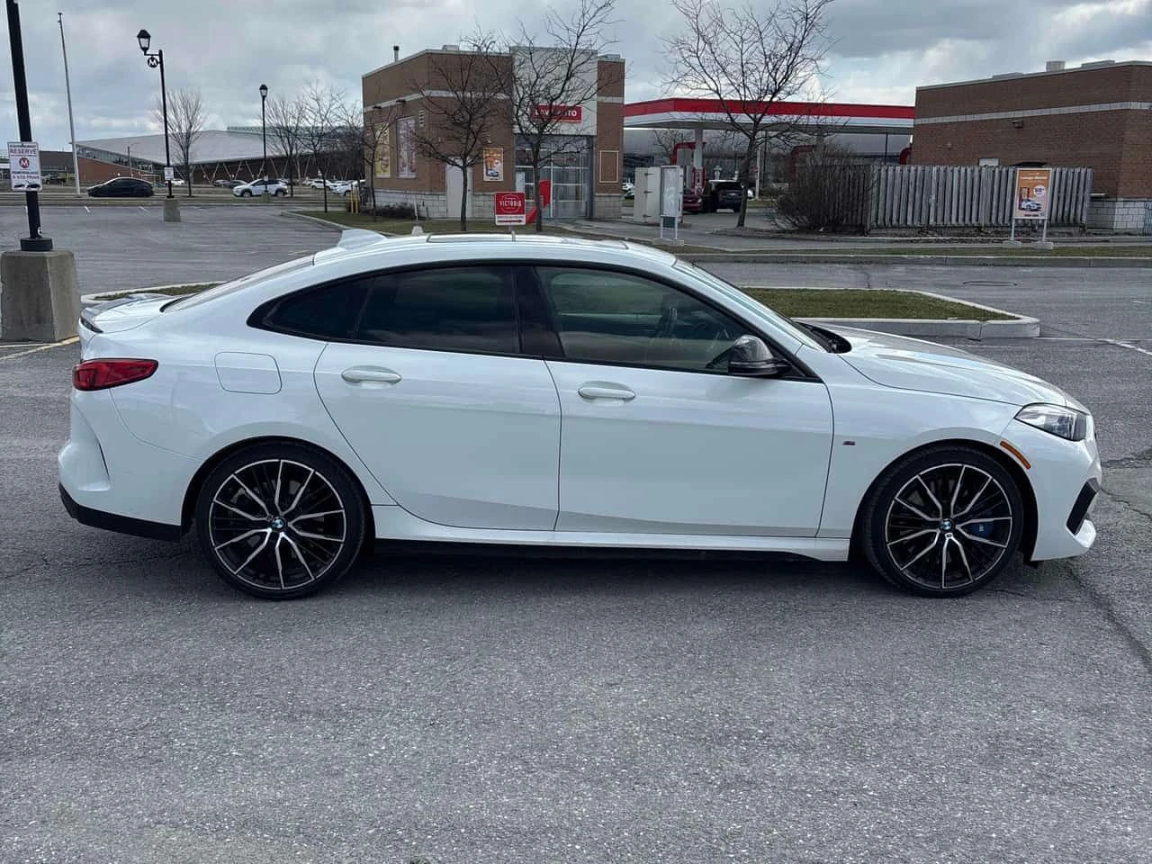 BMW 235 * M235i xDrive * ПАНОРАМА* ДИСТРОНИК* , снимка 4 - Автомобили и джипове - 54366689