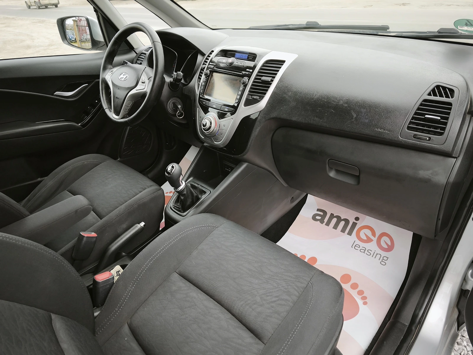 Hyundai Ix20 1.4crdi - EURO5 - NAVI, снимка 10 - Автомобили и джипове - 54567557