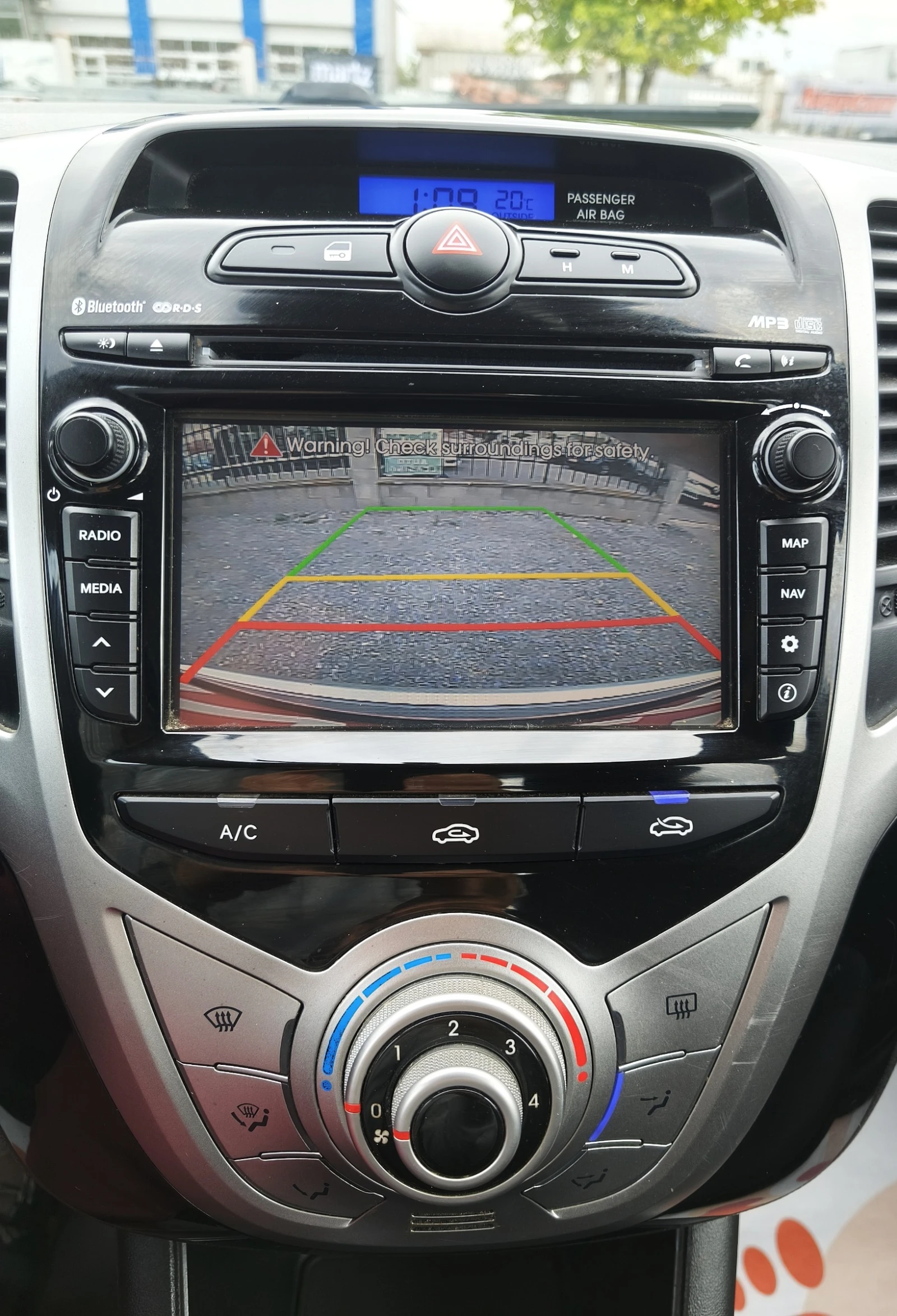 Hyundai Ix20 1.4crdi - EURO5 - NAVI, снимка 15 - Автомобили и джипове - 54567557