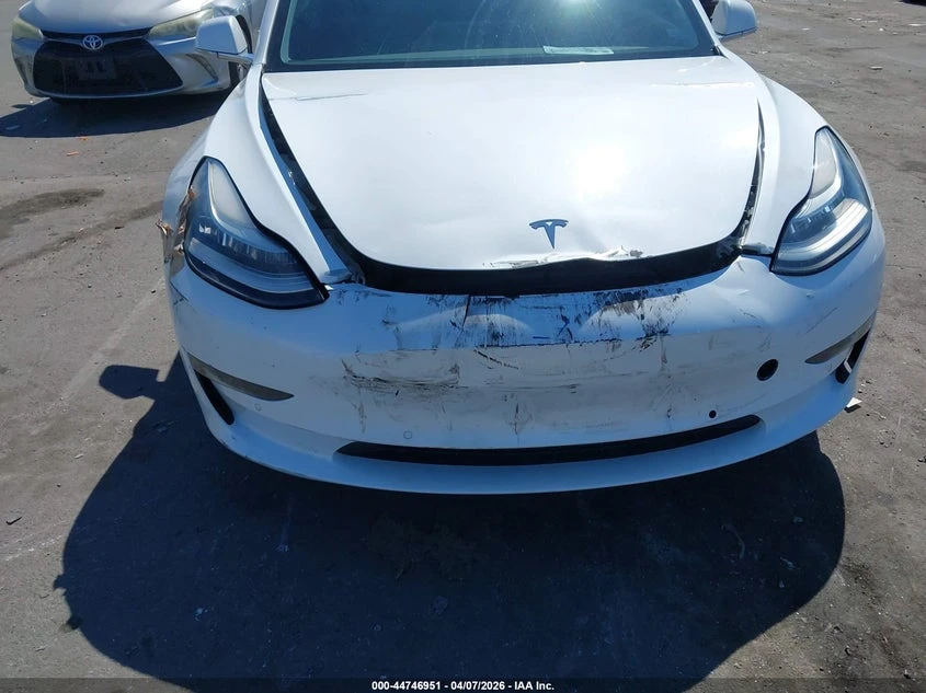 Tesla Model 3 Mid Range, снимка 6 - Автомобили и джипове - 54569210