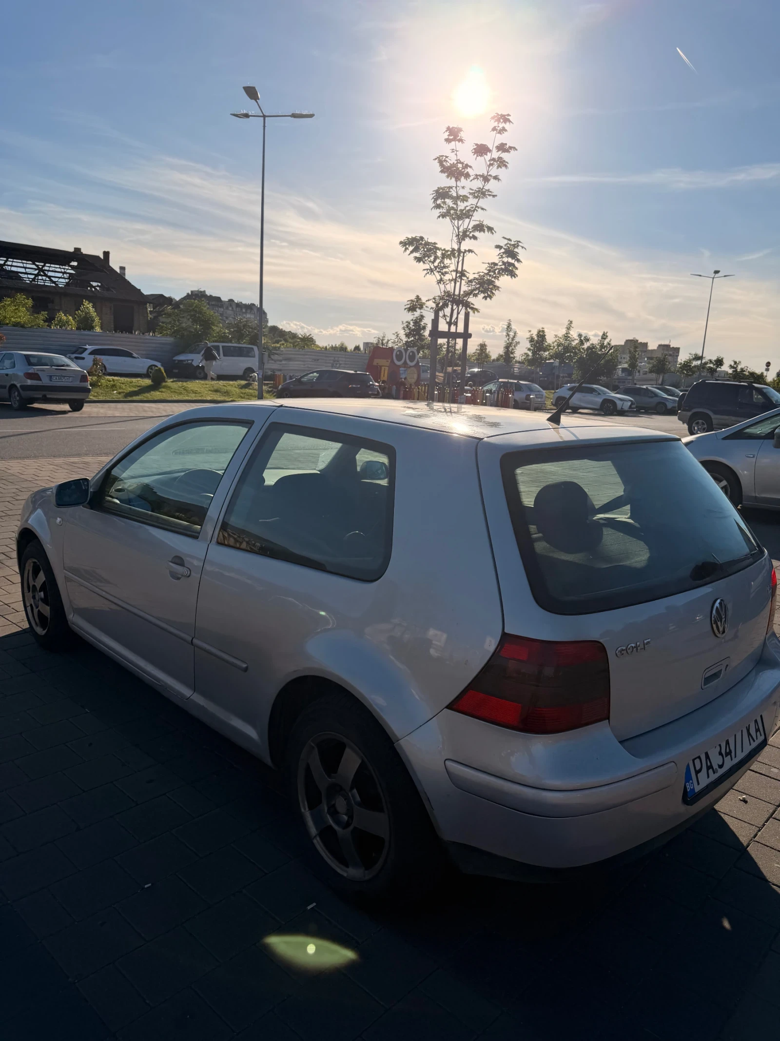 VW Golf, снимка 4 - Автомобили и джипове - 54905109