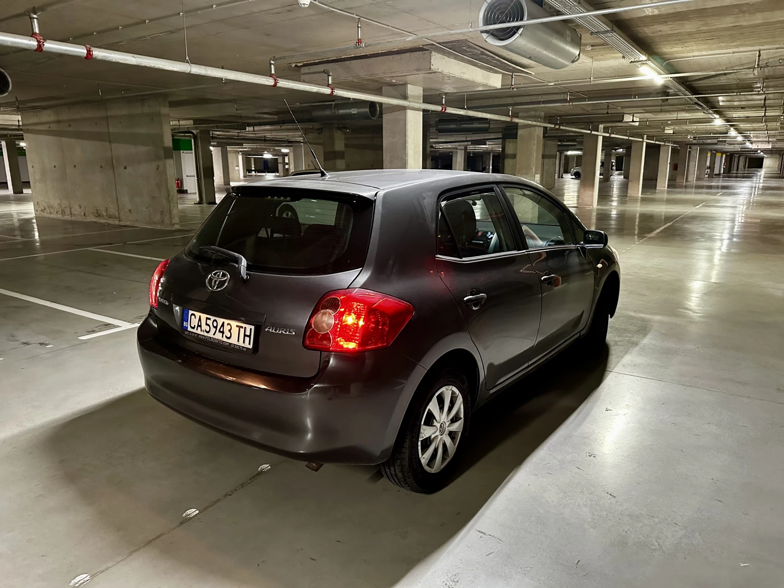 Toyota Auris, снимка 5 - Автомобили и джипове - 54933669