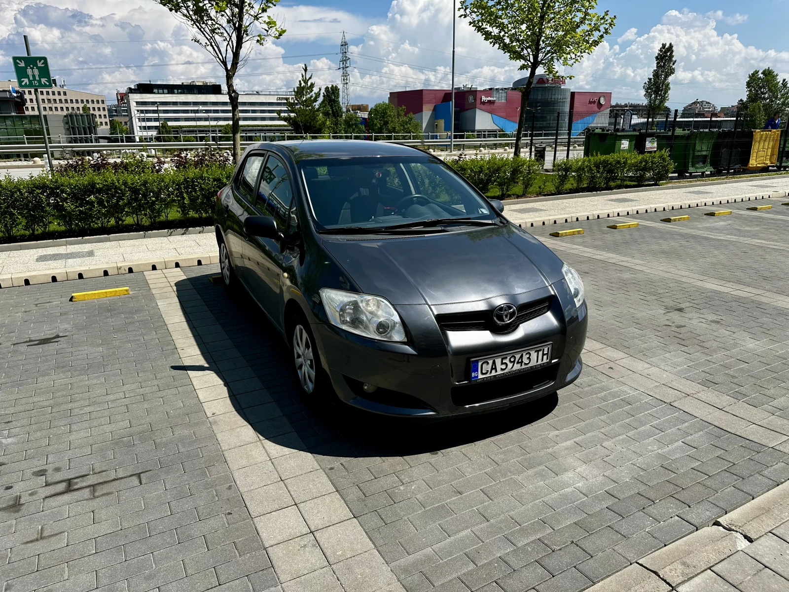 Toyota Auris, снимка 3 - Автомобили и джипове - 54933669