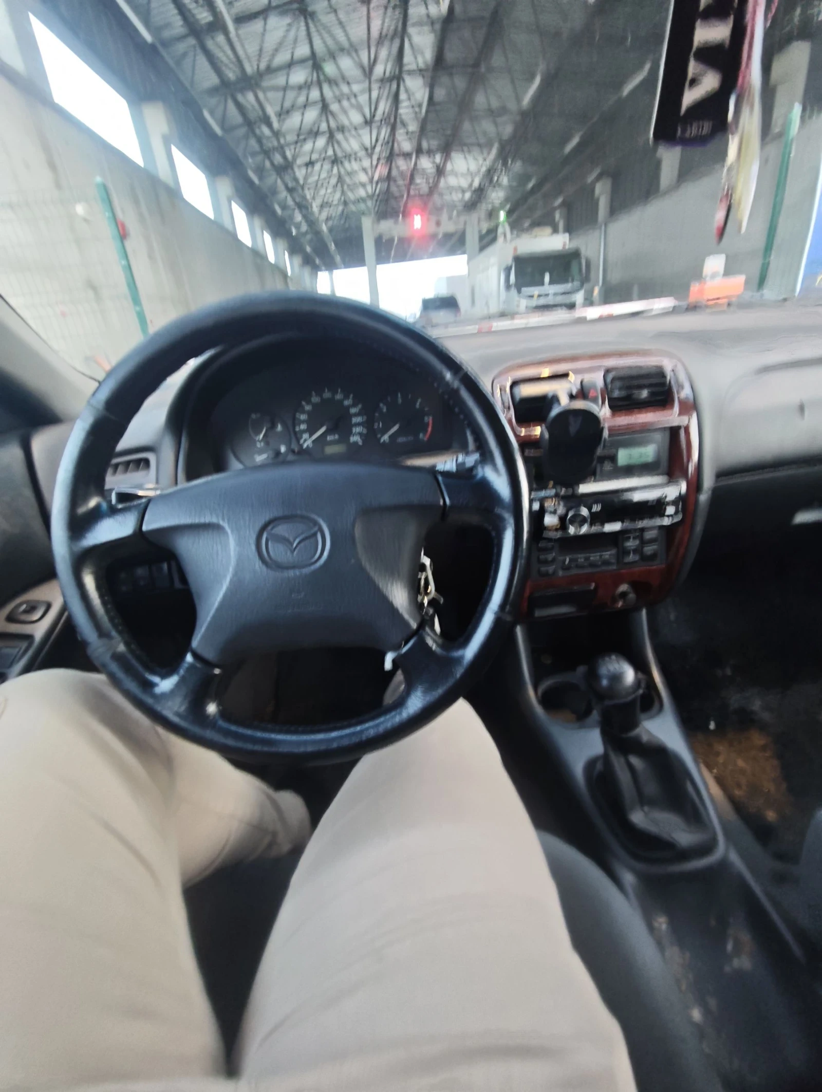 Mazda 626, снимка 4 - Автомобили и джипове - 55004622
