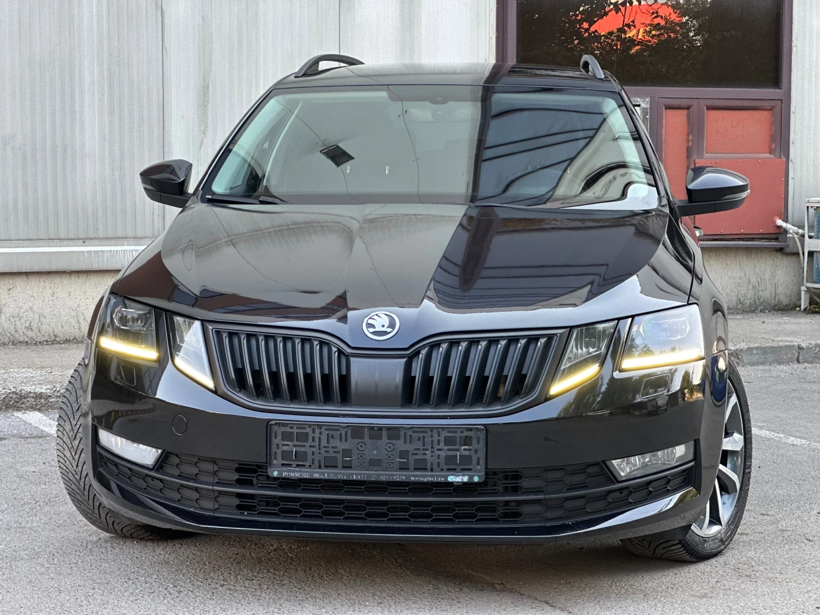 Skoda Octavia Facelift/2.0D/DSG/DRIVE/Поръчков/Full/2018/Печка//, снимка 4 - Автомобили и джипове - 55126653