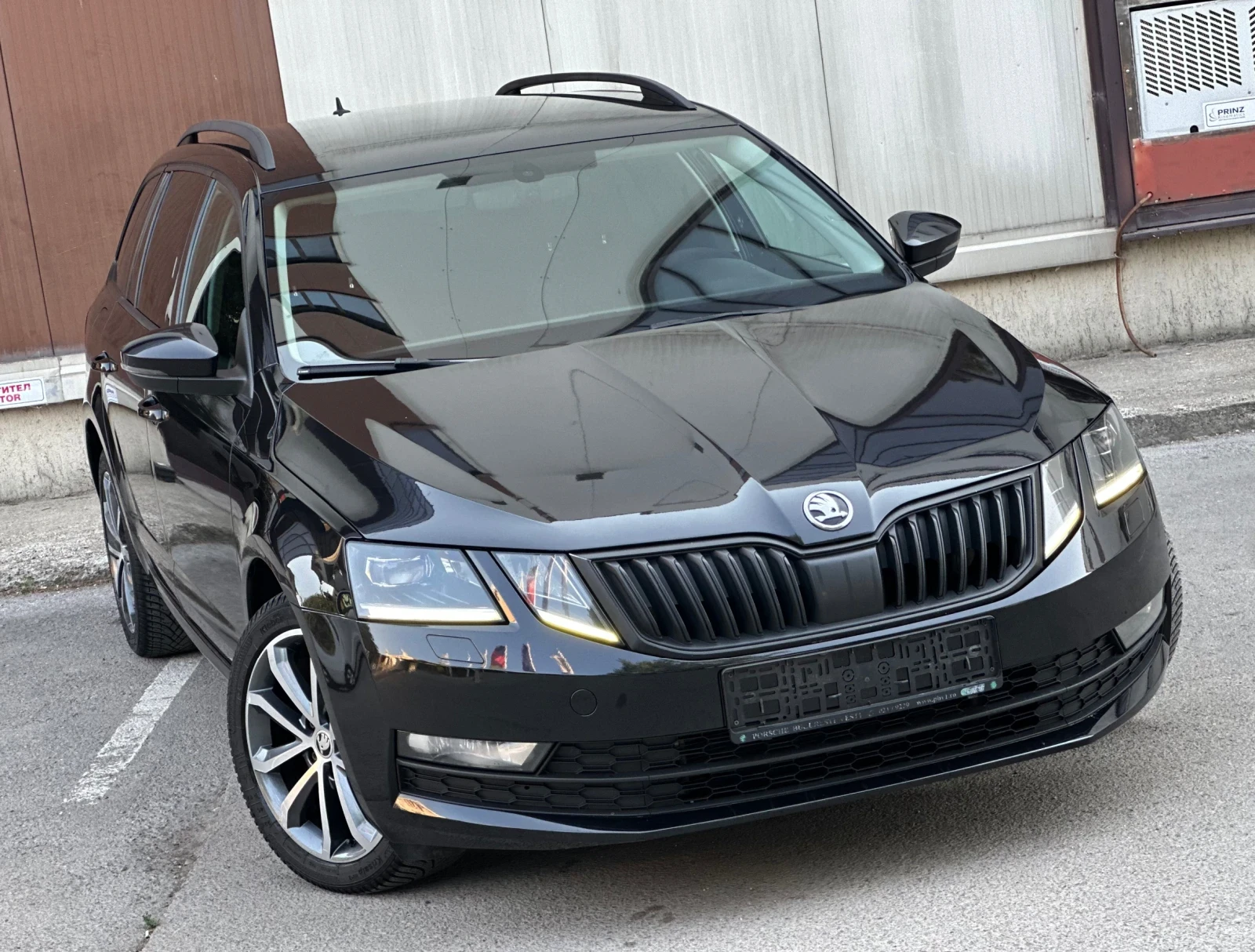 Skoda Octavia Facelift/2.0D/DSG/DRIVE/Поръчков/Full/2018/Печка//, снимка 2 - Автомобили и джипове - 55126653