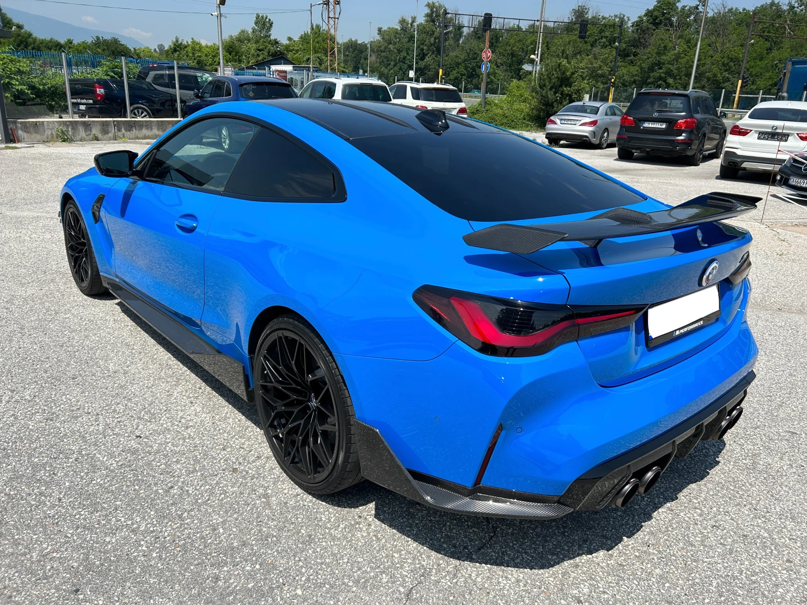 BMW M4 Akrapovic M performance, снимка 8 - Автомобили и джипове - 55457536