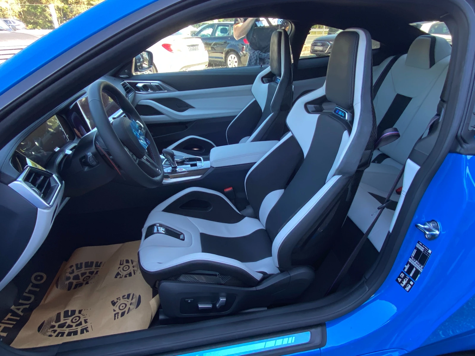 BMW M4 Akrapovic M performance, снимка 11 - Автомобили и джипове - 55457536