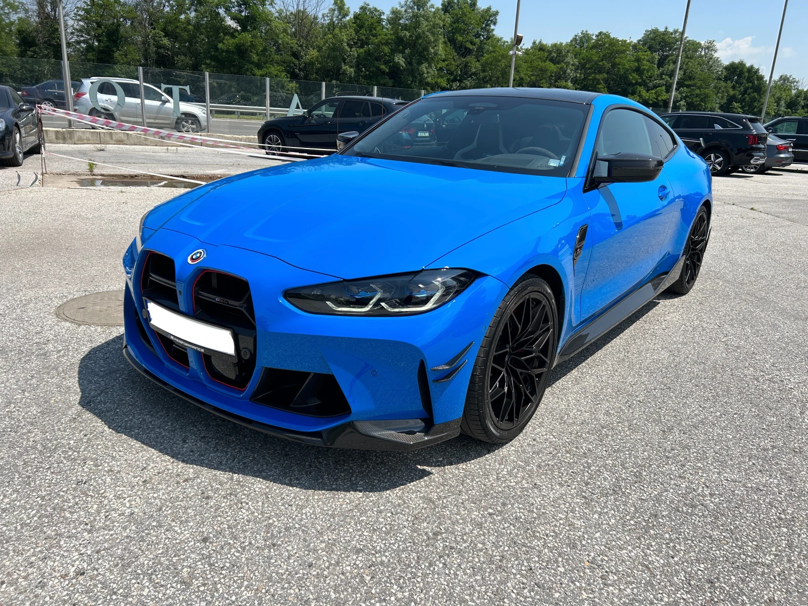 BMW M4 Akrapovic M performance