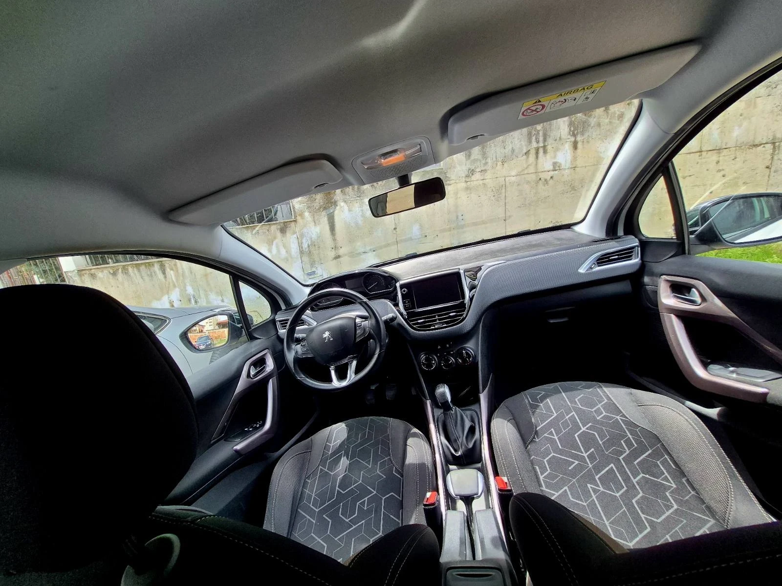 Peugeot 2008, снимка 5 - Автомобили и джипове - 55547038