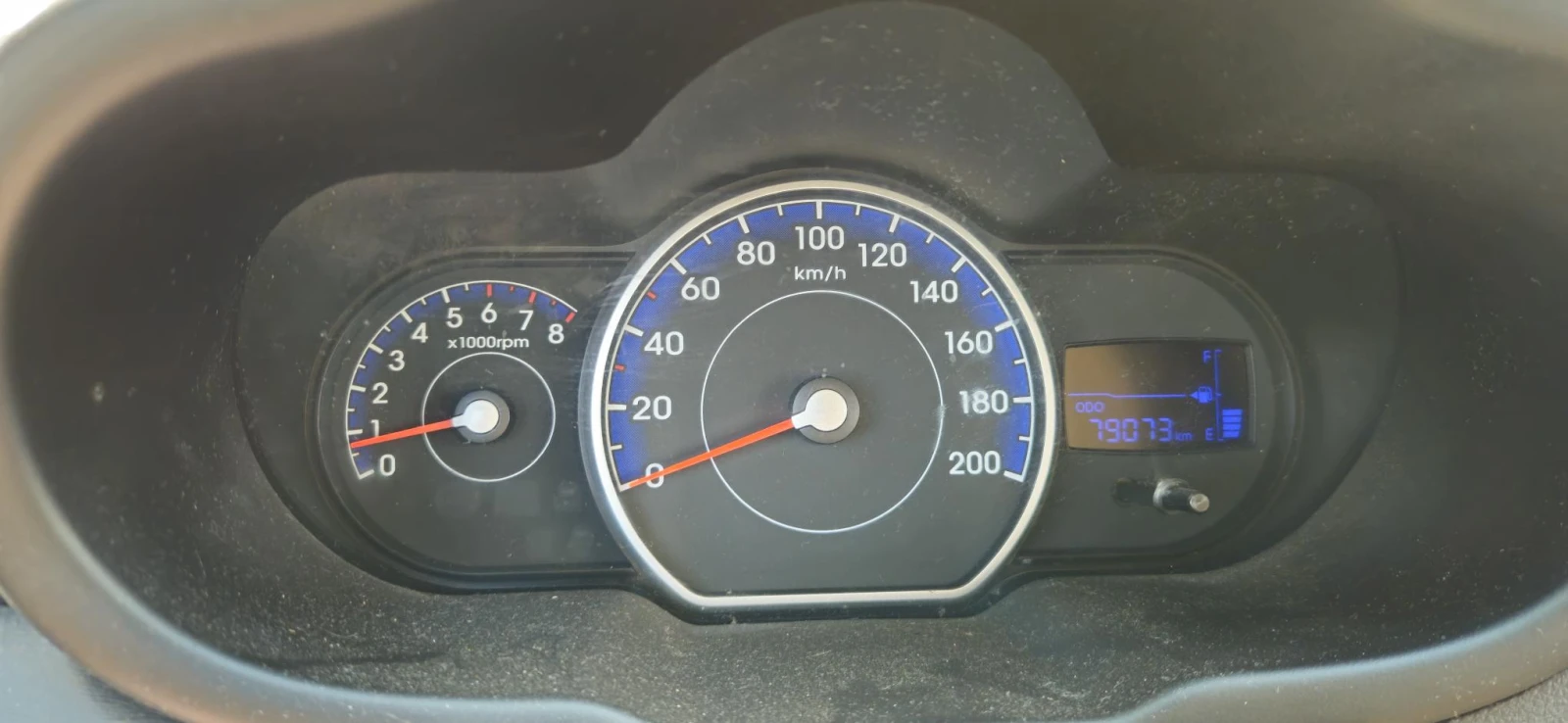 Hyundai I10 1.0 бензин, снимка 17 - Автомобили и джипове - 56728705