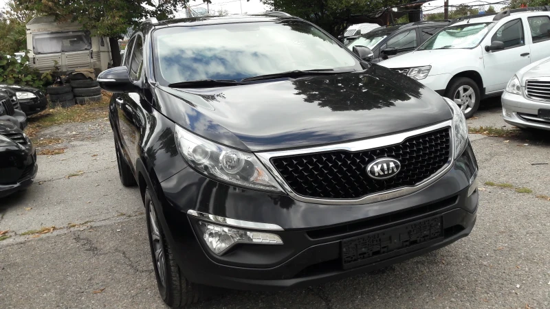 Kia Sportage 1.7 CRDi X-Tech, снимка 3 - Автомобили и джипове - 47304275