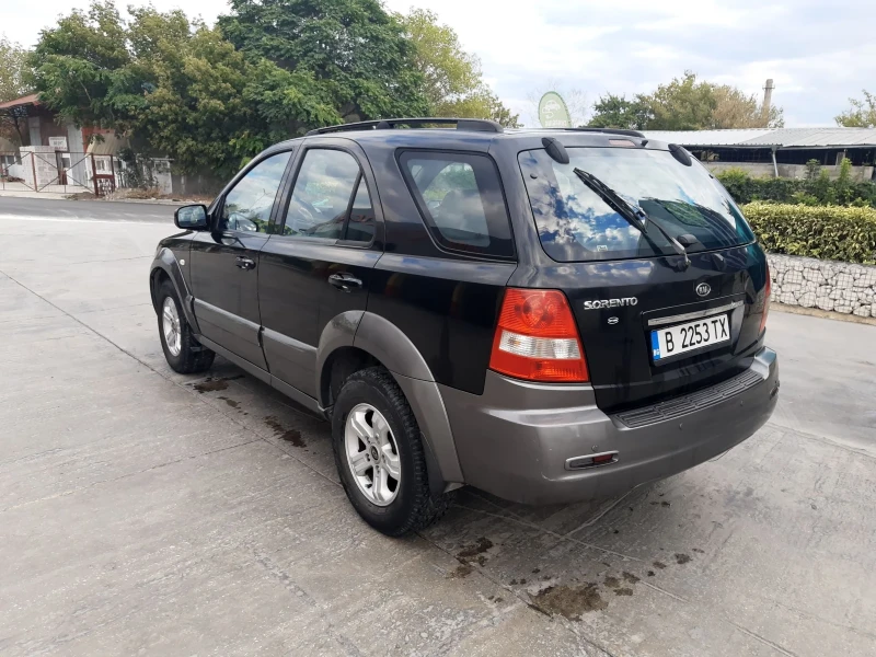 Kia Sorento 2.5 CRDI, снимка 9 - Автомобили и джипове - 52222223