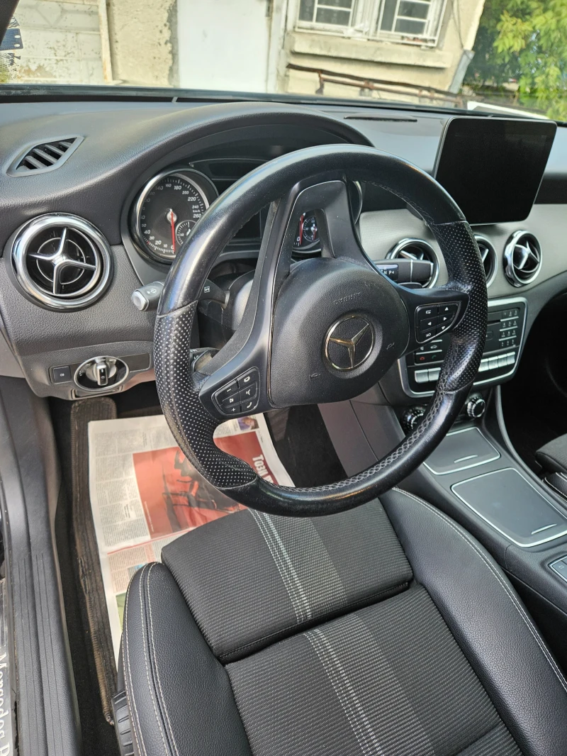 Mercedes-Benz GLA 220, снимка 9 - Автомобили и джипове - 52367820