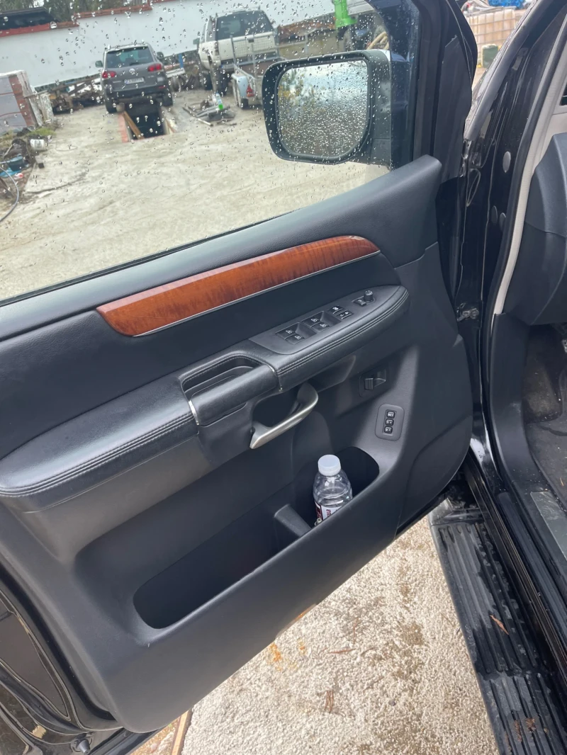 Infiniti QX56 Газов инжекцион, снимка 6 - Автомобили и джипове - 52598516