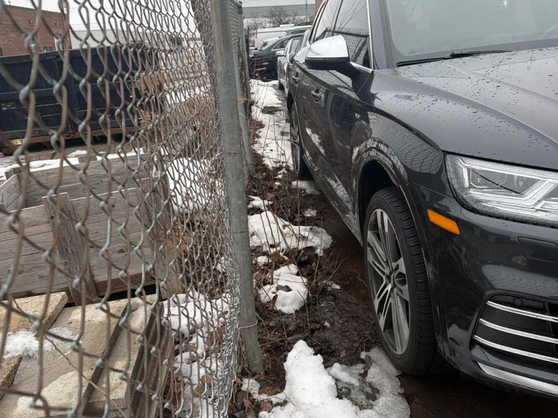 Audi SQ5 * Technik * CARFAX * БЕЗ ПЪРВОНАЧАЛНА ВНОСКА, снимка 15 - Автомобили и джипове - 53102532