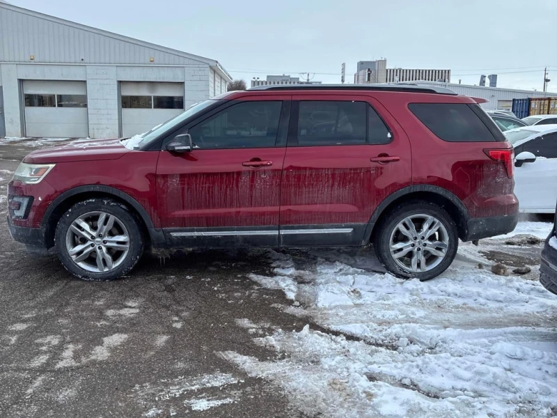 Ford Explorer 2017 XLT AWD * БЕЗ ПЪРВОНАЧАЛНА ВНОСКА* , снимка 3 - Автомобили и джипове - 53179374