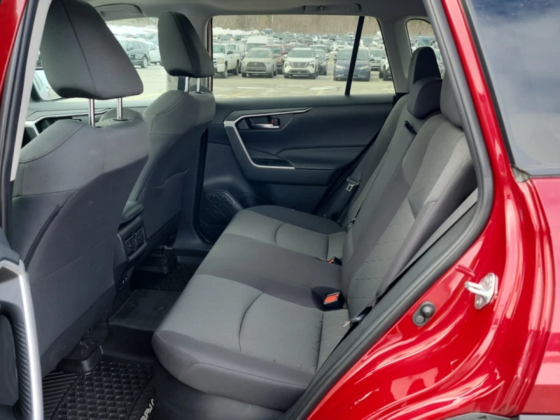 Toyota Rav4 XLE Hybrid* Подгреви* Подгрев на волана* Панорама, снимка 10 - Автомобили и джипове - 53560749