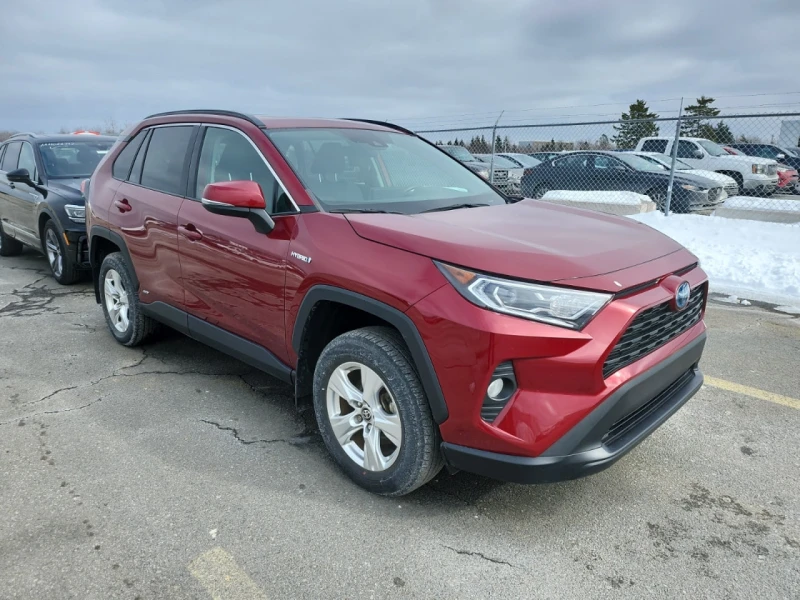 Toyota Rav4 XLE Hybrid* Подгреви* Подгрев на волана* Панорама, снимка 2 - Автомобили и джипове - 53560749