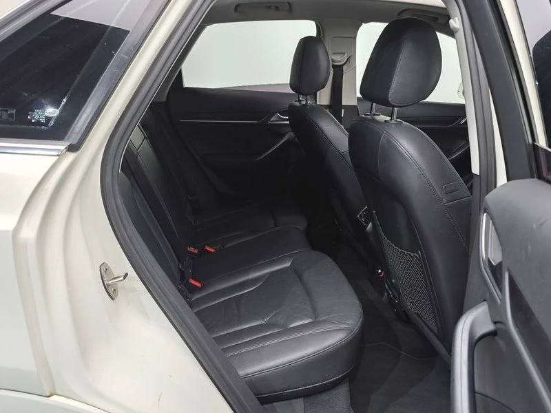 Audi Q3 * 2.0TDI* QUATTRO* ЦЕНАДОБГ!, снимка 11 - Автомобили и джипове - 55643202