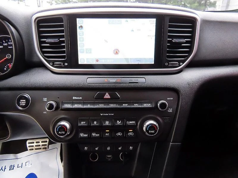 Kia Sportage 1.6 136 hp Automatic, снимка 13 - Автомобили и джипове - 55739910