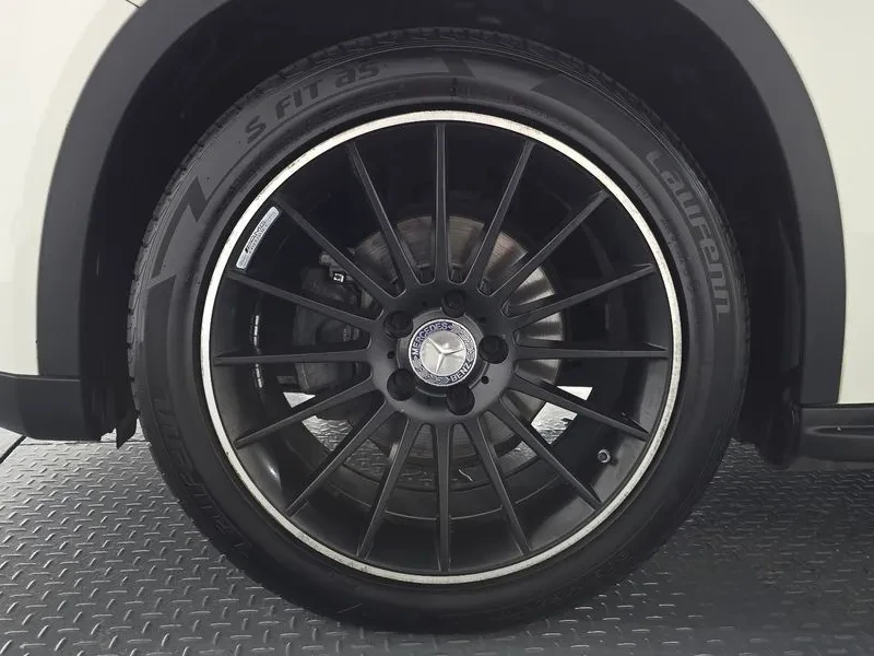 Mercedes-Benz GLA, снимка 5 - Автомобили и джипове - 56093656