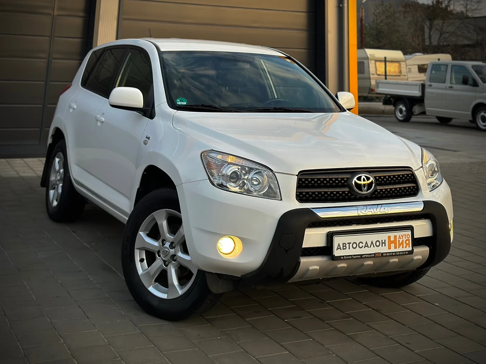 Toyota Rav4 2.2 D-4D * Кожа* Подгрев*  - изображение 3