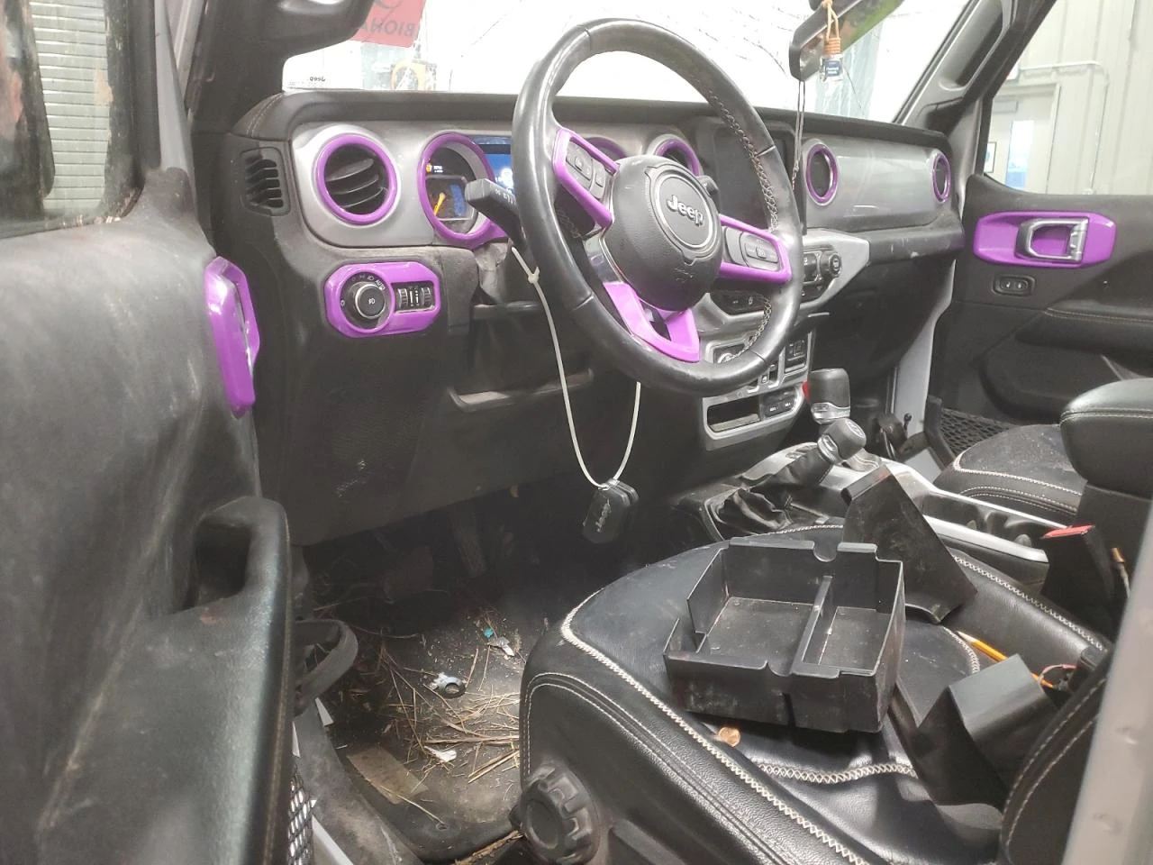 Jeep Wrangler 2022 JEEP WRANGLER UNLIMITED SAHARA  - изображение 10