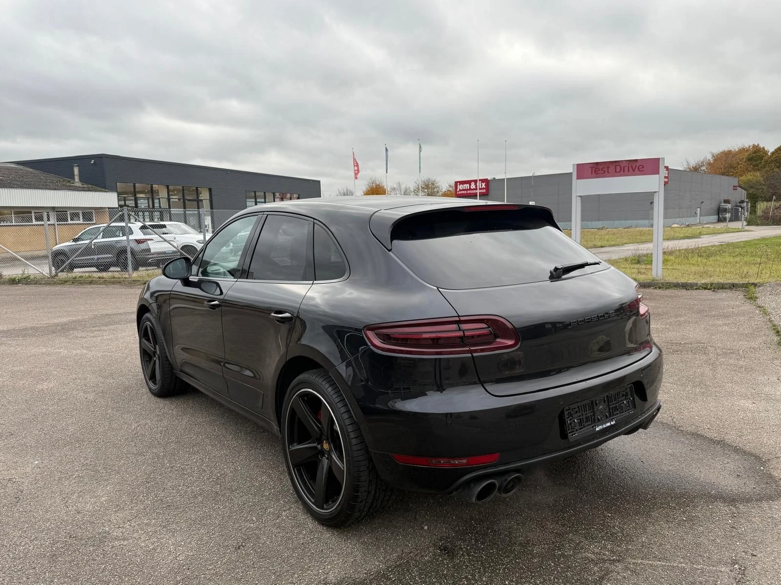 Porsche Macan  - изображение 7