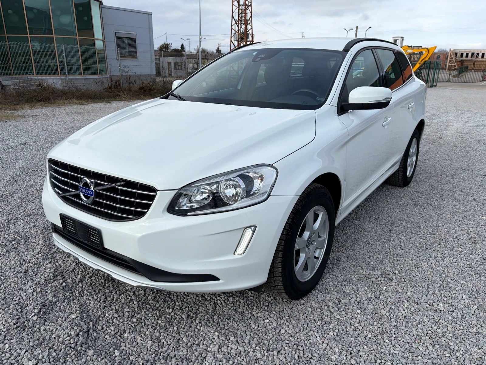Volvo XC60 2.4D4-163k.c.Momentum 4WD /182000km./ - изображение 2