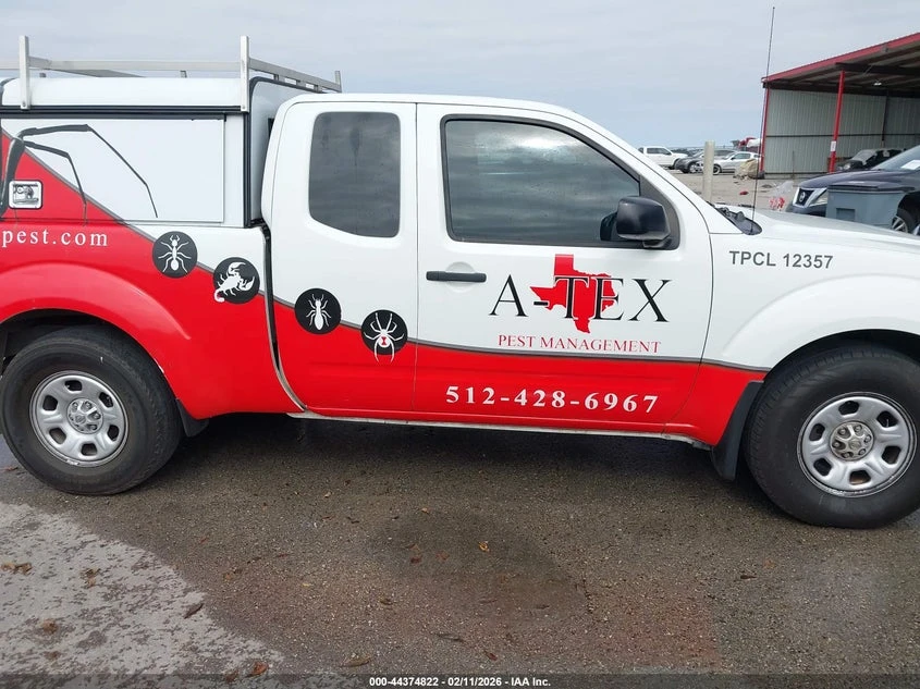 Nissan Frontier 3.8l King Cab S 4X2, снимка 13 - Автомобили и джипове - 53863294