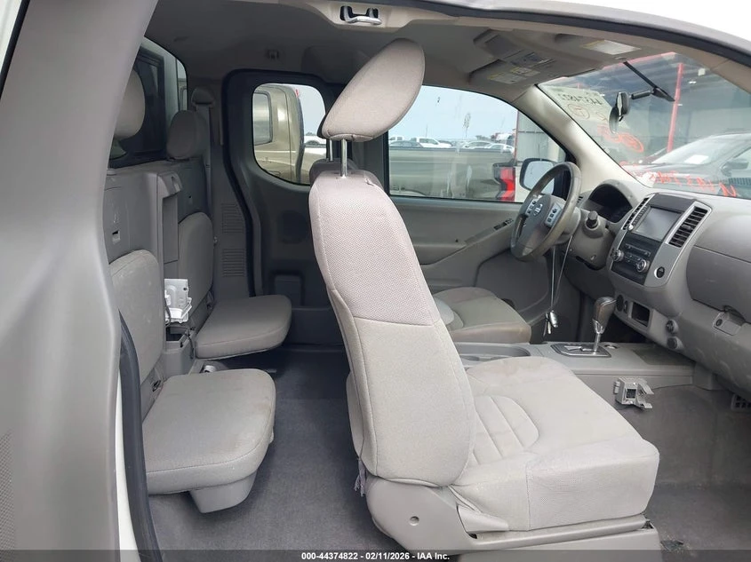 Nissan Frontier 3.8l King Cab S 4X2, снимка 8 - Автомобили и джипове - 53863294