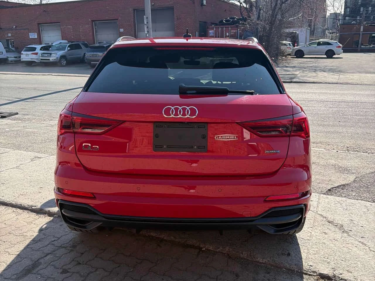 Audi Q3 Progressiv / CAMERA / ПАНОРАМА / ПОДГРЕВИ , снимка 4 - Автомобили и джипове - 54279483