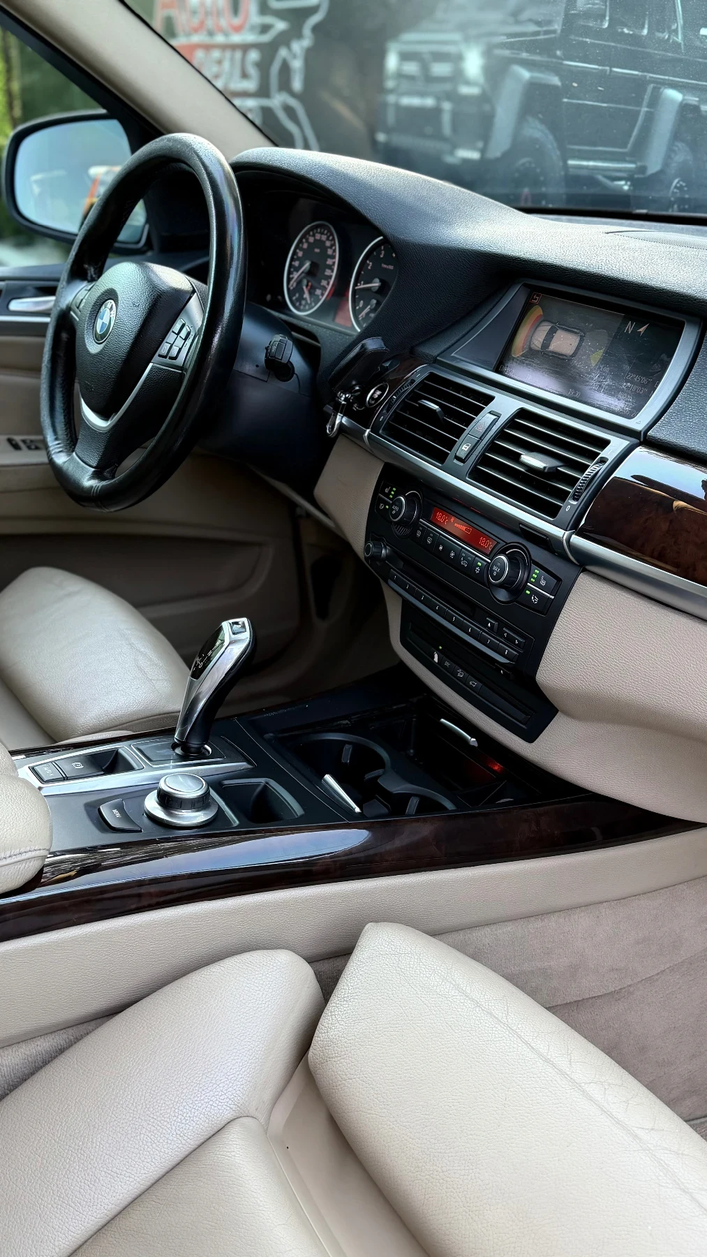 BMW X5 3.0SI| LPG| AERO-PACK| RECARO| X-DRIVE| ЛИЗИНГ, снимка 12 - Автомобили и джипове - 54445002