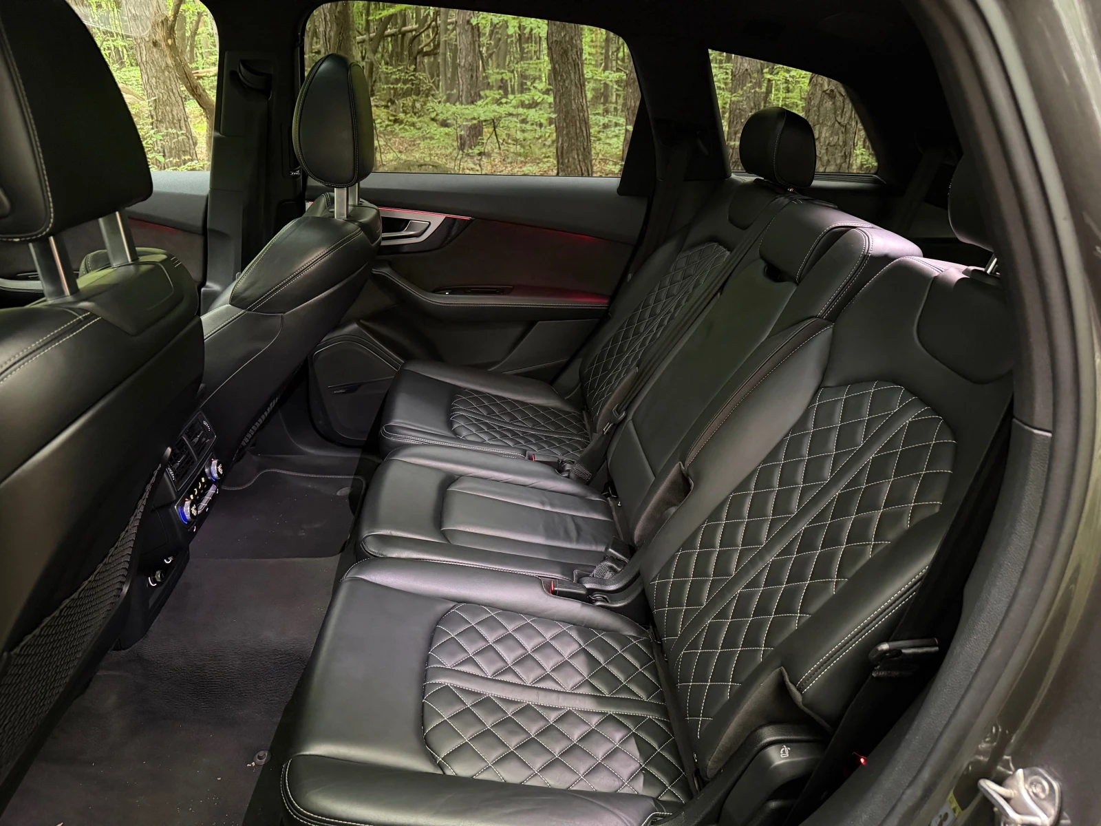 Audi SQ7, снимка 8 - Автомобили и джипове - 54484250